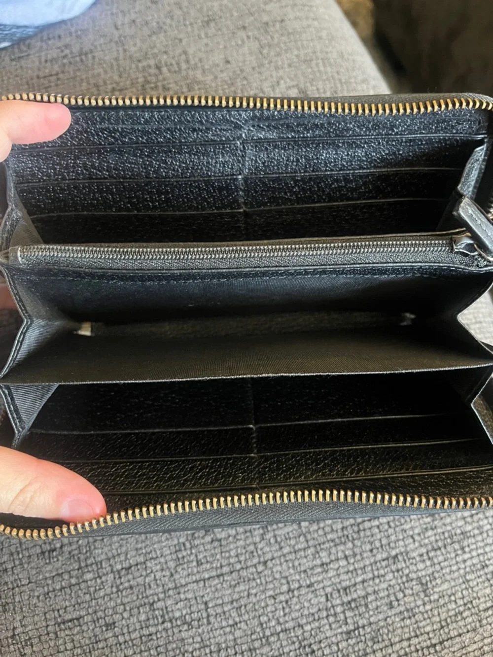 Gucci Black Leather Long Zip Wallet with Gold Double G Emblem Logo Marmont - Picture 6 of 10